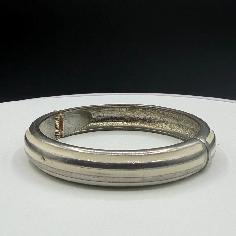 Silver Tone Cream Enamel Hinged Bangle Bracelet Striped Minimalist Y2K Gift